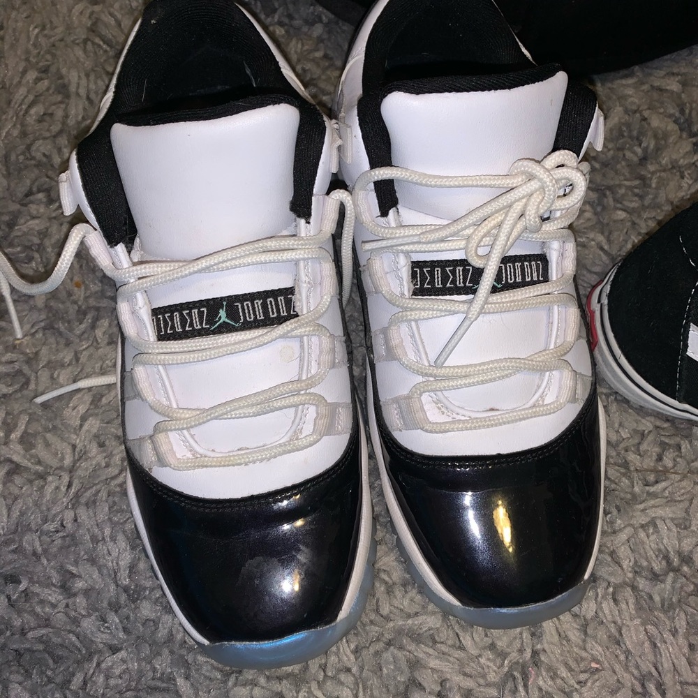 jordan 11s  easter